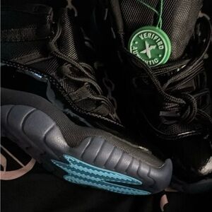Black and Blue Men's Sneakers